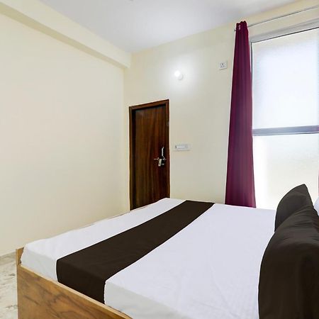 Hotel O Rn Chinhat 外观 照片