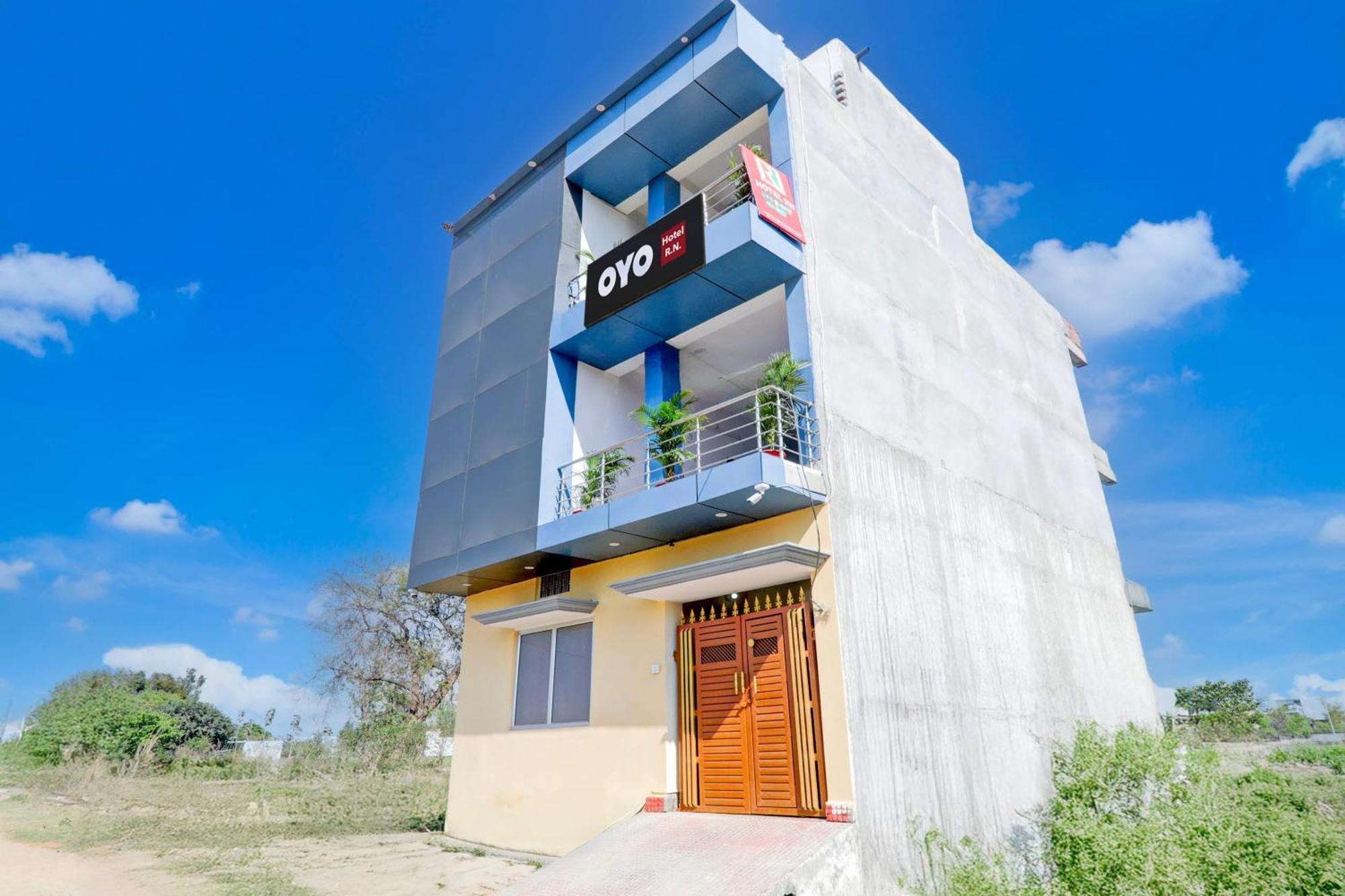 Hotel O Rn Chinhat 外观 照片